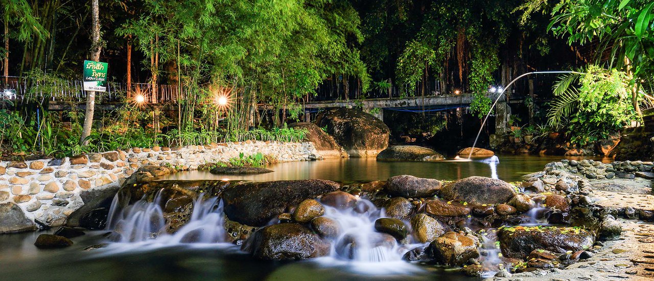 cover Immerse yourself in nature with a riverside homestay.

Nestled amidst lush greenery and surrounded by fresh fruit orchards, this homestay offers a tranquil escape. 

@Baan Suan Pruk Sa Homestay, Chanthaburi