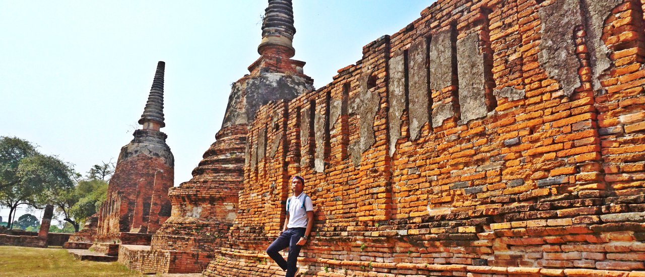 cover Visiting Ayutthaya is easy.