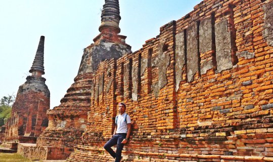 Cover Visiting Ayutthaya is easy....