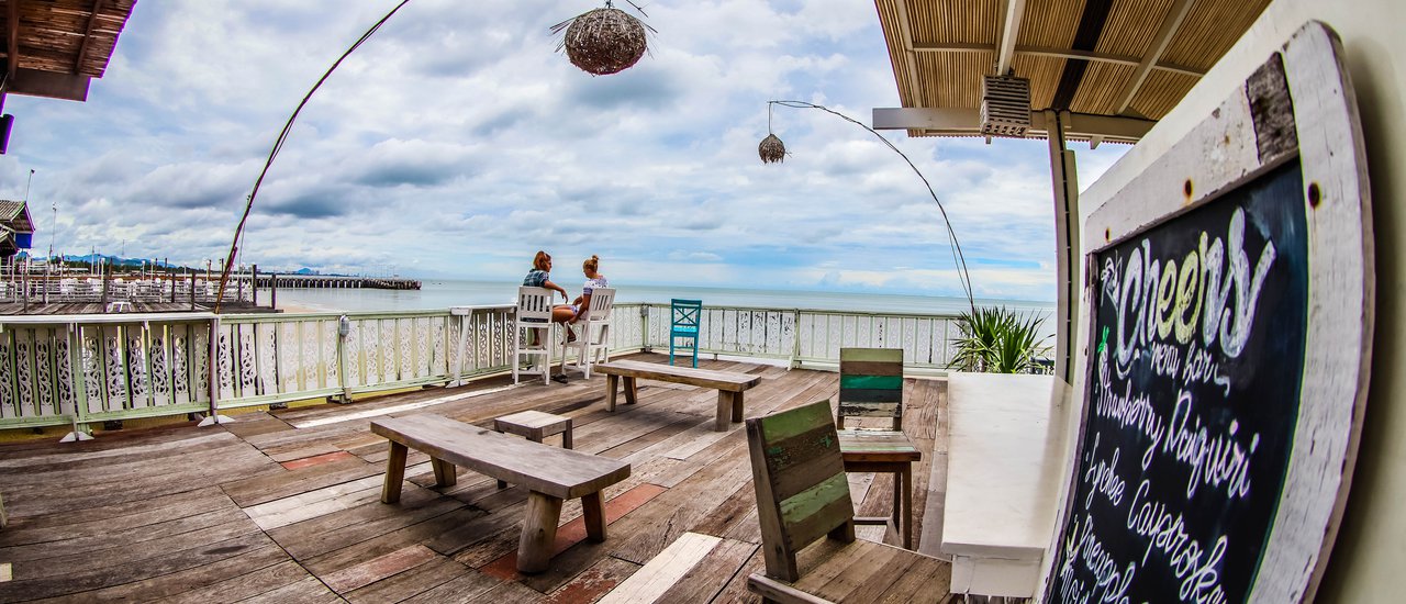 cover Take a free train ride to relax at Sam Guesthouse, located on the beachfront in Hua Hin.