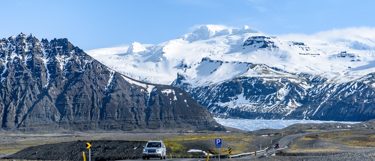 cover Once in a lifetime, conquer Iceland #1.