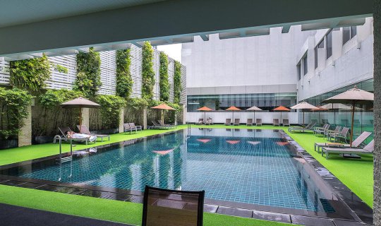 Cover Mandarin Hotel Bangkok: Prime location, delicious food, and affordab...