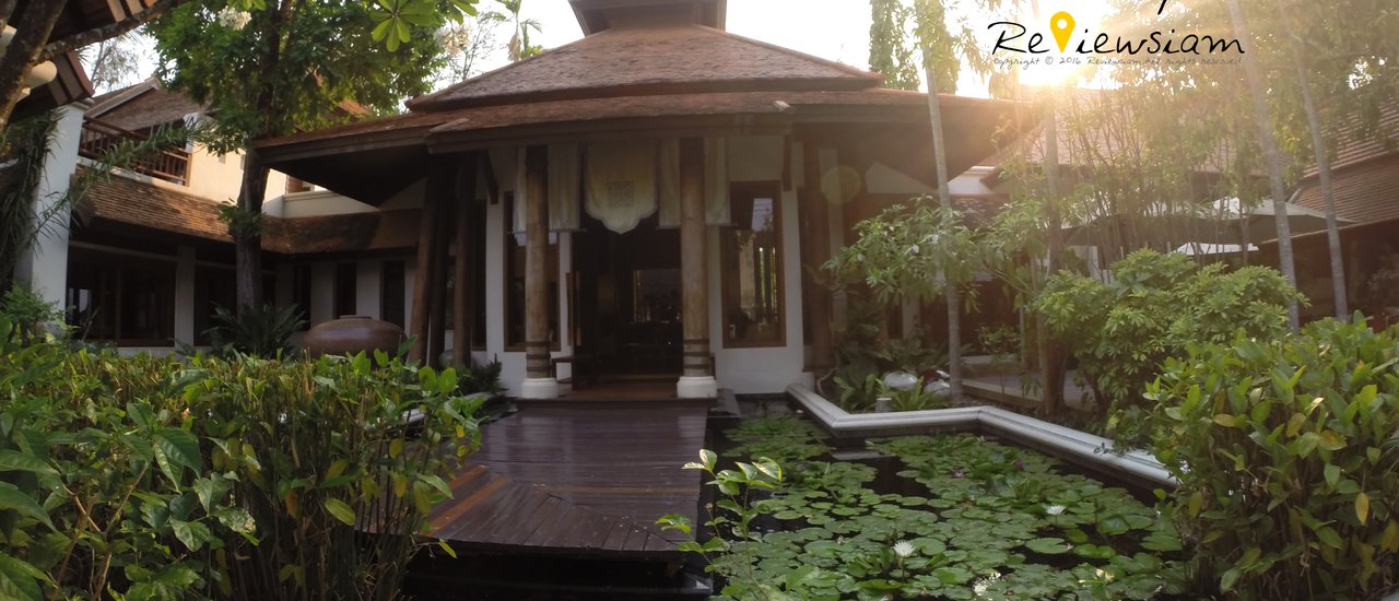 cover Oasis Baan Saen Doi Spa Resort
This translation is concise and simple, while maintaining the original meaning and structure. It is also appropriate for the target audience, which is likely to be English-speaking tourists or travelers.