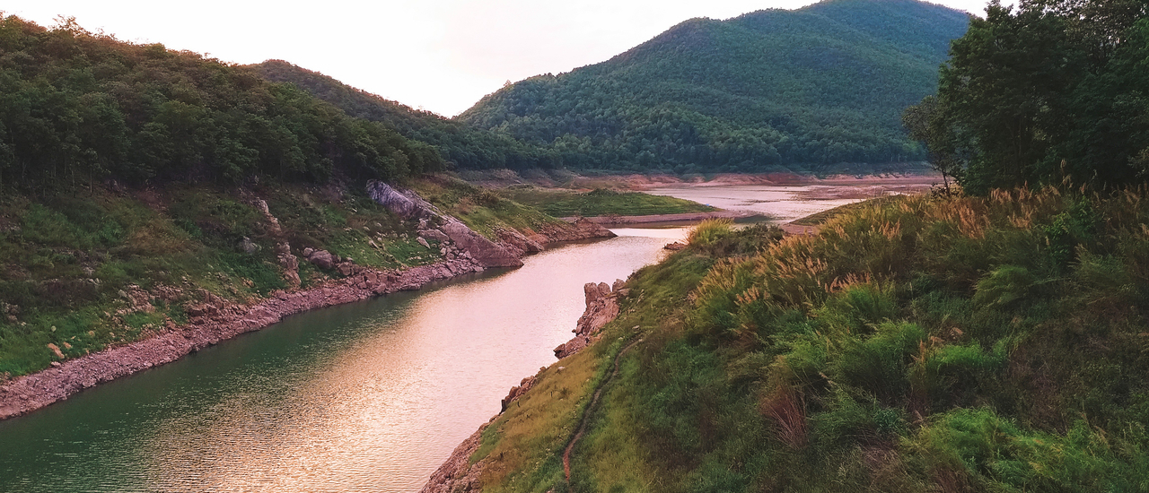 cover Mae Kuang Udomthara Dam Suspension Bridge: A New Landmark Offering Stunning 360° Views of Chiang Mai's Reservoir