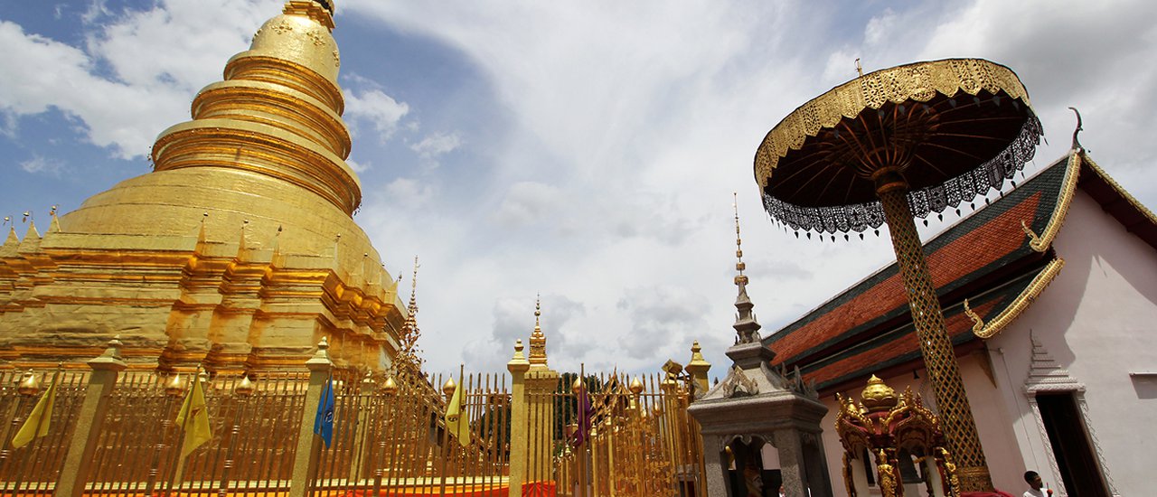 cover #BlackPurpleReview# "Lampang-Lamphun": History, Culture, Temples and Beauty on the Green Route