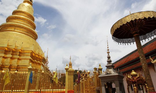 cover #BlackPurpleReview# "Lampang-Lamphun": History, Culture, Temples and Beauty on the Green Route