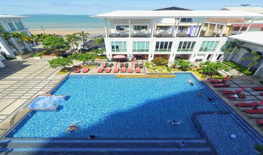 cover Breathtaking Ocean Views at D Varee Jomtien Beach Pattaya
Enjoy panoramic ocean views at D Varee Jomtien Beach Pattaya, a stunning beachfront resort in Pattaya.