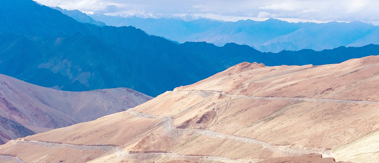 cover 10 Nights 11 Days 12 People in 【Leh】 Episode: Before Reaching Leh | Delhi, Manali, Keylong