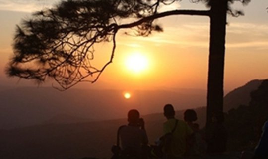 Cover (A once-in-a-lifetime capture: Conquering Phu Kradueng, a natural wo...