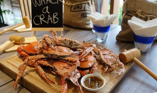Cover Whack-a-Crab! Buffet and More at Novotel Bangkok Fenix Silom...