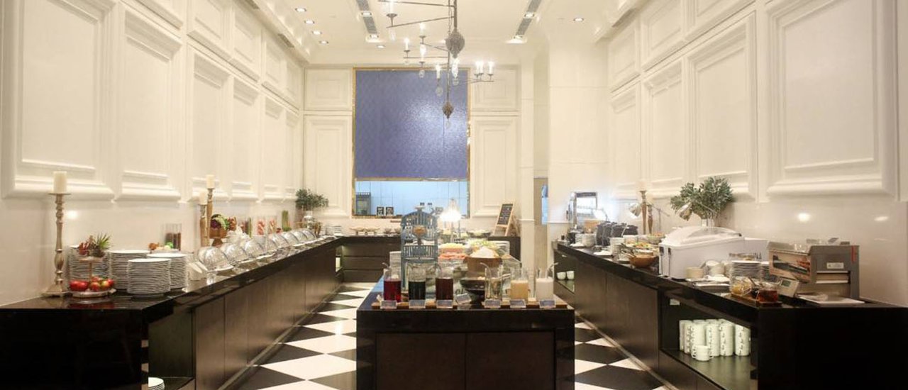 cover BlueSpice Dining Room @ Grande Centre Point Sukhumvit 55: Midnight Congee Buffet