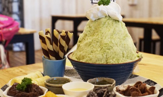 cover "3 Dots" Bingsu Shop, Bearing-Bangna Branch.