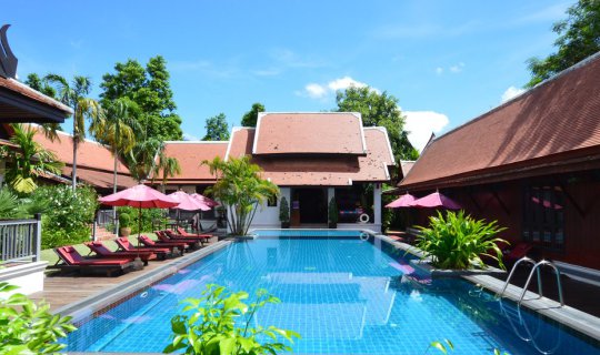 cover A Relaxing Getaway: 2 Days and 1 Night at Legendha Sukhothai Resort
This phrase advertises a two-day, one-night stay at the Legendha Sukhothai Resort, promising guests both physical comfort ("สุขกาย") and mental well-being ("สบายใจ").