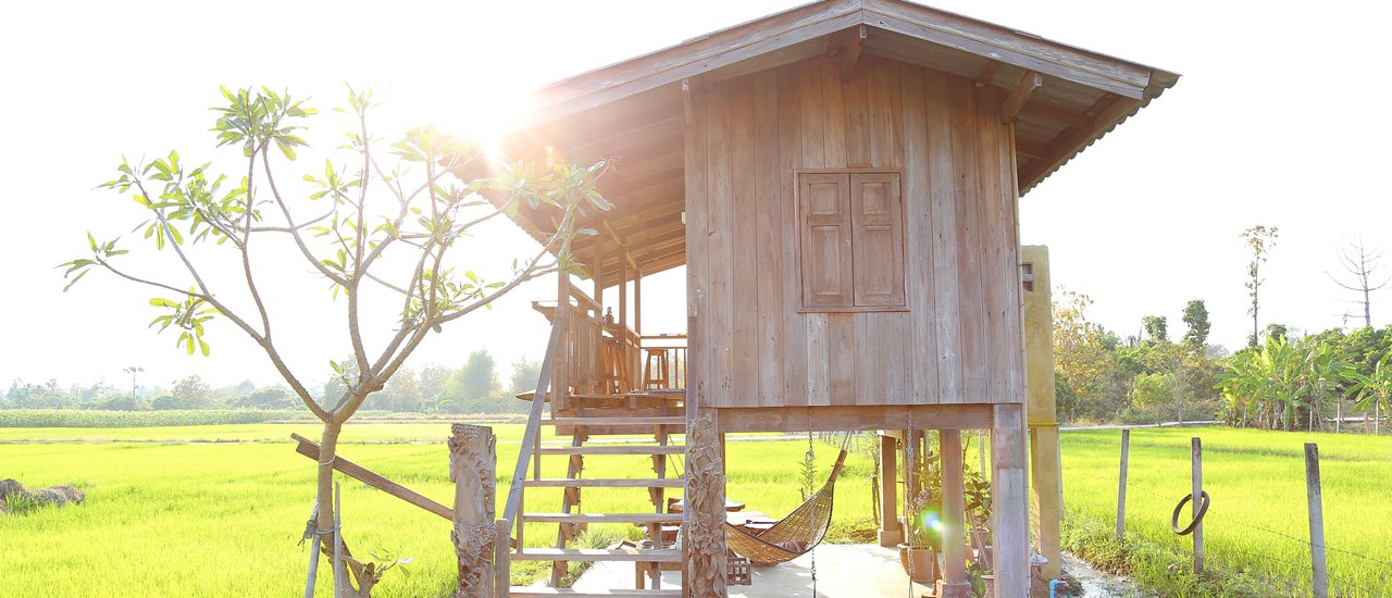 cover "Kwan Khao Homestay" - A classic homestay amidst the rice fields. 🌾