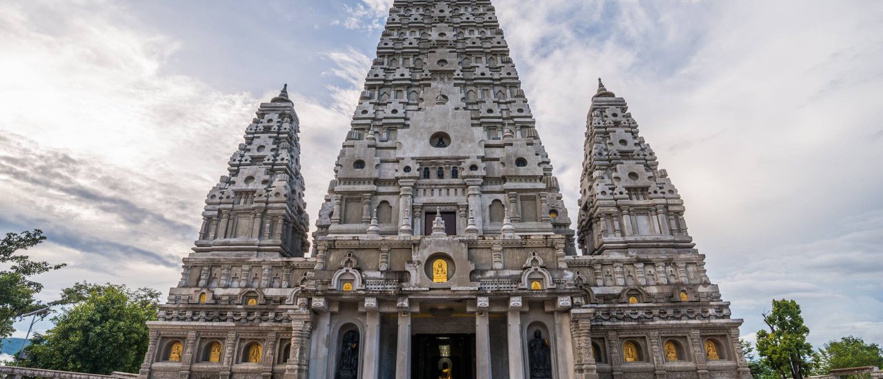 cover The Great Buddha Gaya Thai Pagoda, without having to travel far to India.