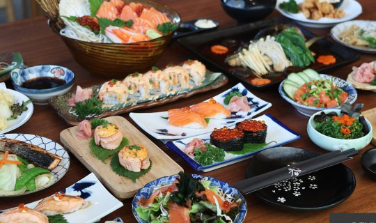 cover Indulge in the Premium Salmon Buffet at HARU Izakaya Sushi Bar for only 705 THB net.