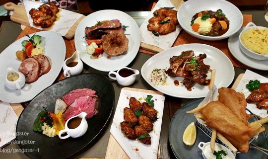 Cover Let's Go for an English-Style Roast Buffet at Huntsman @ Landmark!...