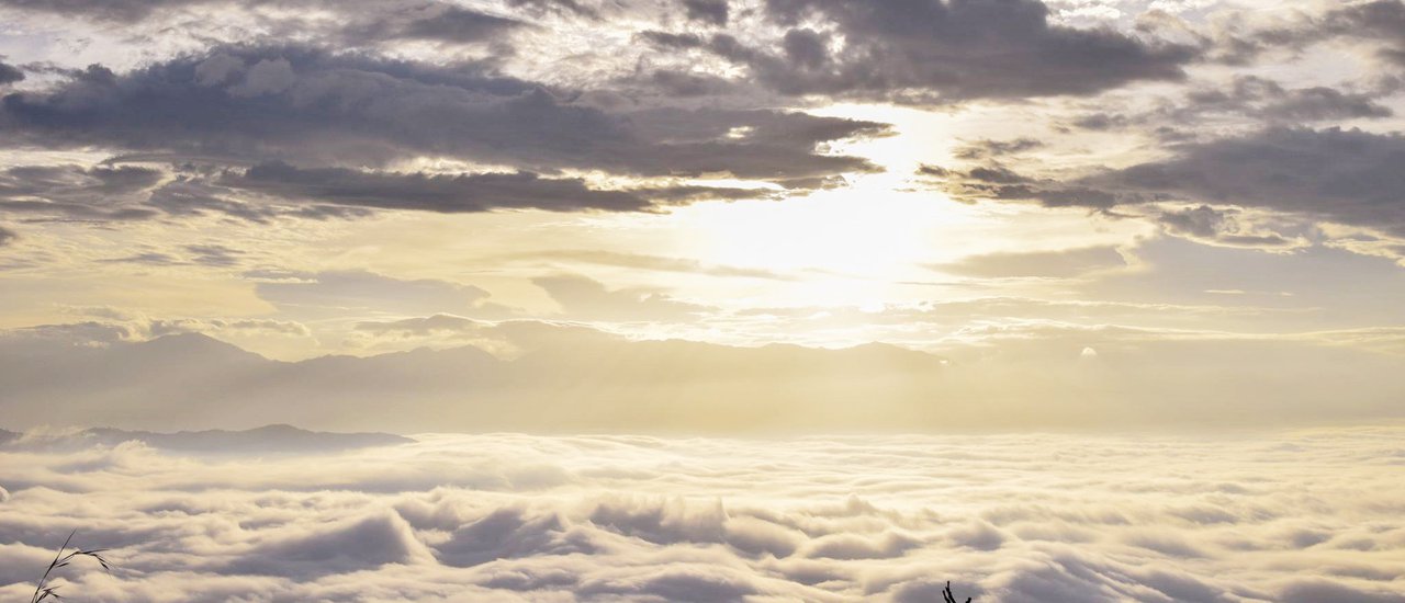 cover The mist-shrouded mountains of southern Thailand offer a truly breathtaking spectacle.