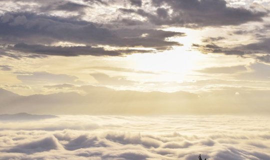 Cover The mist-shrouded mountains of southern Thailand offer a truly breat...