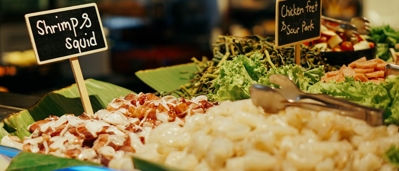 cover The Athenee Hotel Bangkok: A Luxurious Buffet Experience in the Heart of the City
The Athenee Hotel Bangkok, a prestigious establishment located on Witthayu Road in the heart of the city, offers an opulent buffet experience fit for royalty.