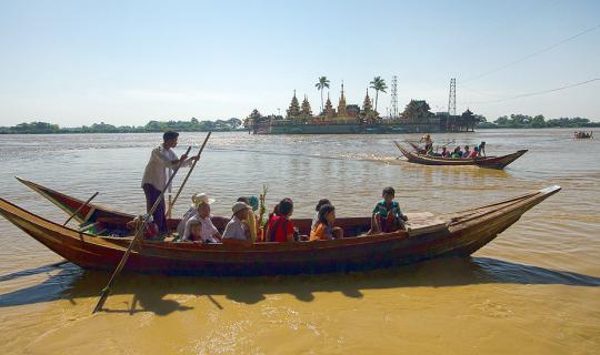 Cover Yangon - Hongsa - Syriam - Kyaikhato : To worship 3 of 5 the most ho...