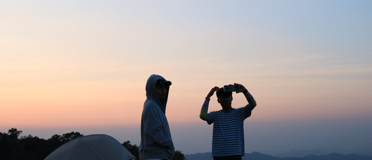 cover Hiking with him, how could I be lonely? Let's take our bodies to touch the heights of "Khao Kamphaeng", Kanchanaburi.