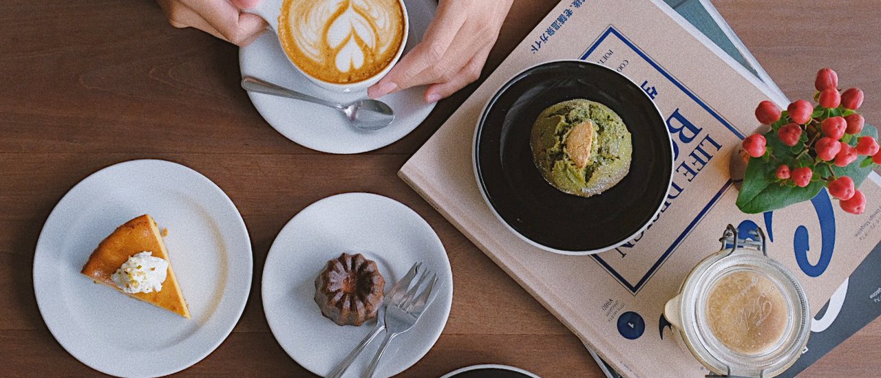 cover Hip Cafes in Chiang Mai: Sketch, Travel, and Eat Your Way Through the City