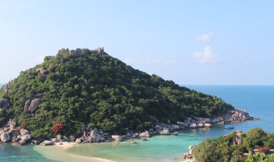 cover Escape the heat and sleep in "Nang Yuan"