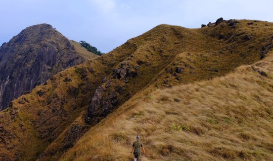 Cover Mulayit: Mountain of Faith

Mulayit, meaning "Mountain of Faith" in ...