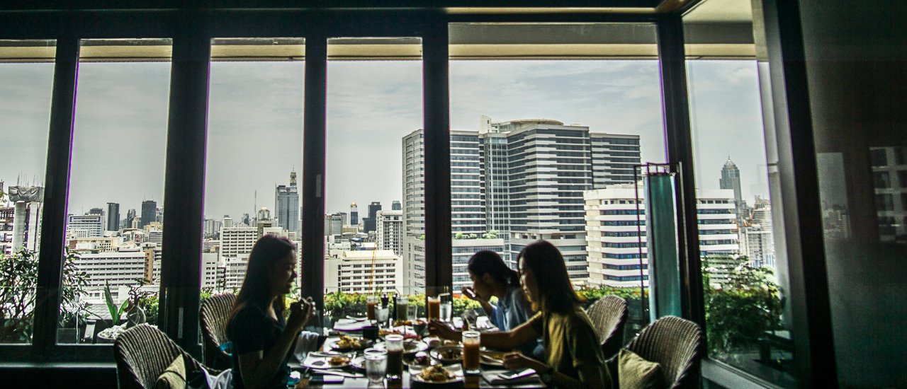 cover Premium Buffet for Under 1,000 Baht with Panoramic Views at Crowne Plaza Bangkok Lumpini Park