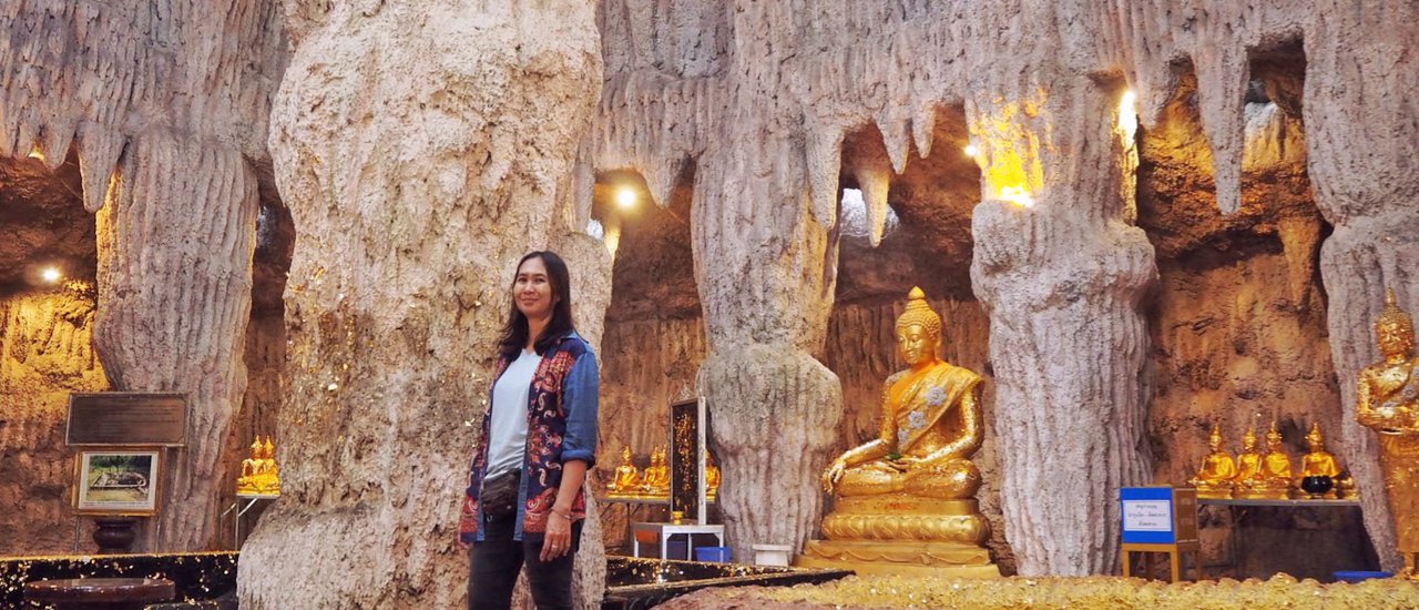 cover Kale with Mom to Worship at Wat Klang Bang Wai, a Landmark Cave Temple in Chai Nat