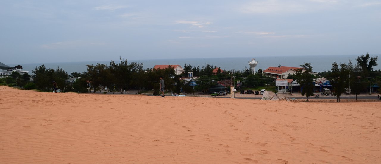 cover South Vietnam is easy to navigate without getting lost.