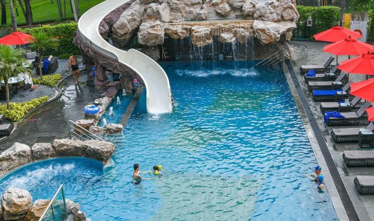 cover ...Amari Residences Pattaya: New and Stylish on Pratumnak Hill, Pattaya with Maepranom.