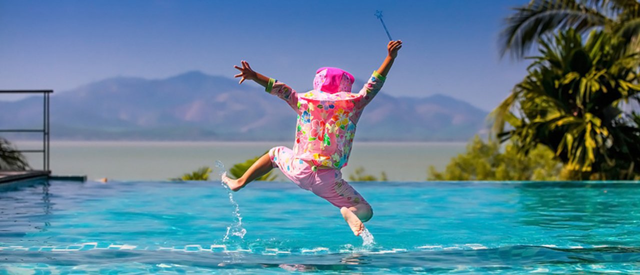 cover Dek Jew Chill Out @ The Blue Sky Resort, Koh Payam