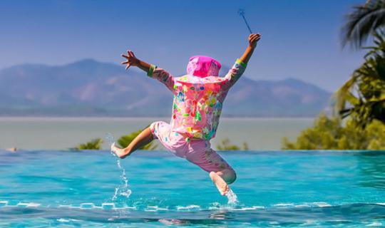 cover Dek Jew Chill Out @ The Blue Sky Resort, Koh Payam