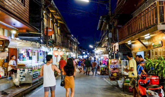 cover Escape the hustle and bustle... and relax in Chiang Khan.