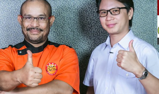 cover Cooking with 10 Celebrity Chefs - Menu 10 with Chef Pom, Iron Chef Thailand