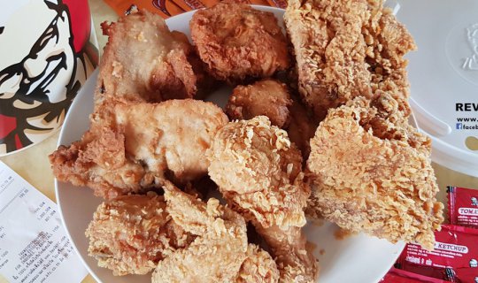 cover KFC Tuesday Fried Chicken Deal: 9 pieces for 199 Baht net.

Enjoy a delicious and affordable meal with this KFC Tuesday Fried Chicken Deal! Get 9 pieces of crispy fried chicken for only 199 Baht net.