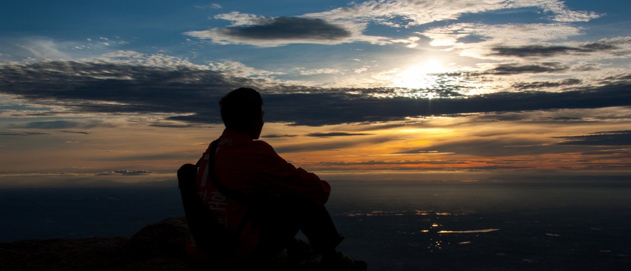 cover Climbing Khao Luang, Biking, and Napping in Sukhothai: 3 Days, 2 Nights
