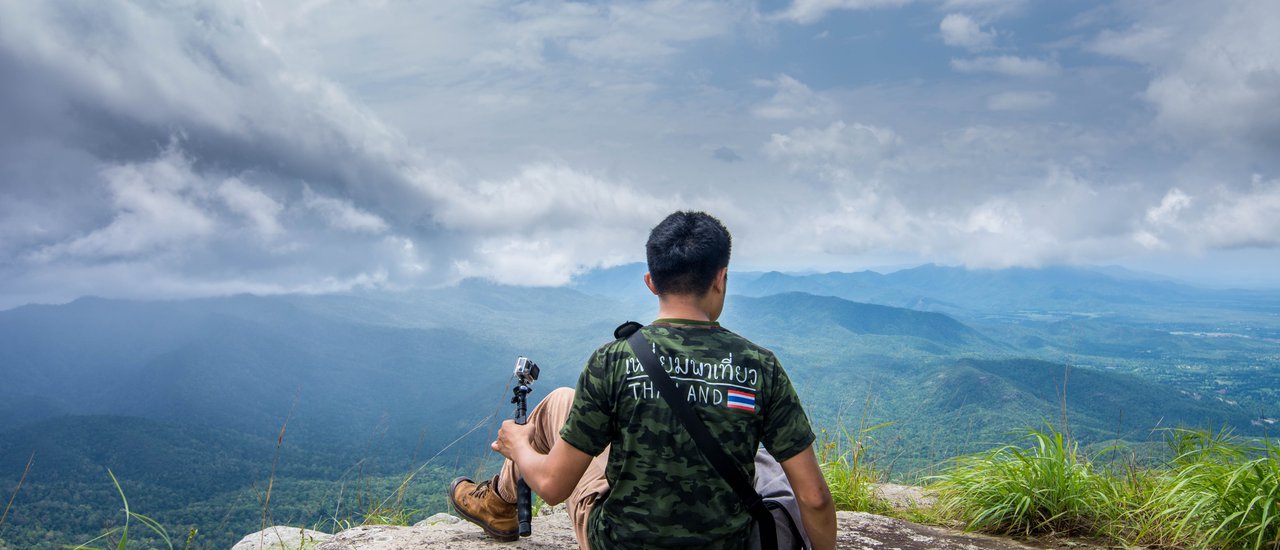 cover Doi Luang Tak in the rainy season, a long and arduous journey, a heart that must not falter.