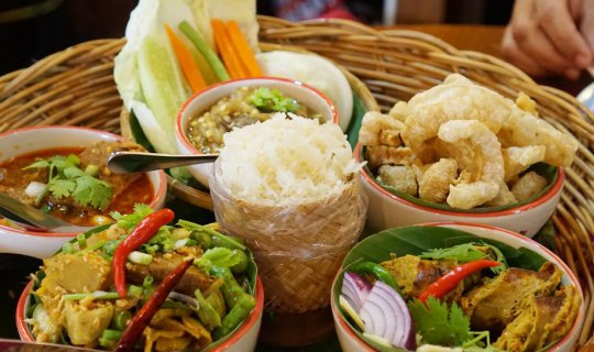 Cover Khelangk House: Authentic Northern Thai Cuisine Without Leaving Home...