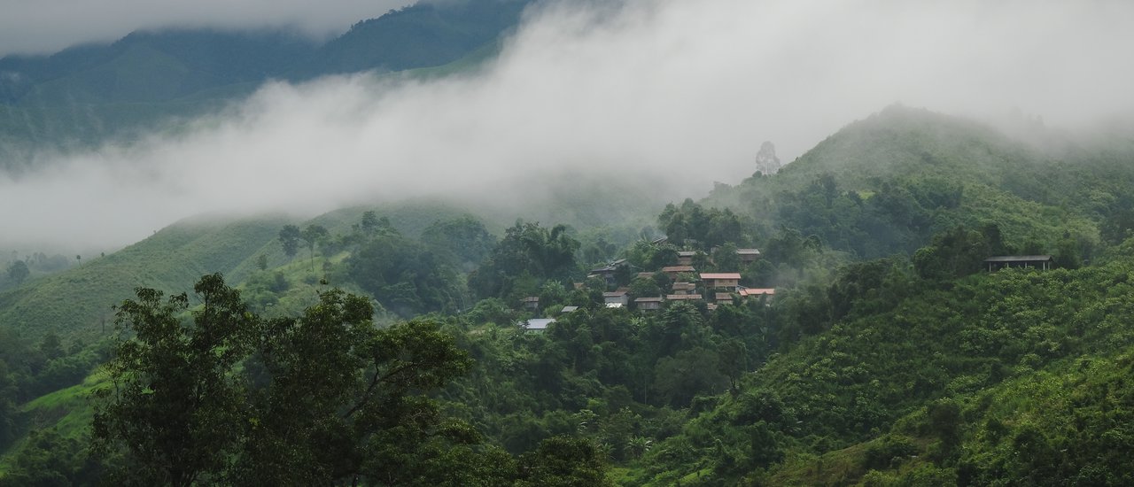 cover N่านฤดูฝน สะปัน อ. บ่อเกลือ, ดอยสกาด อ.ปัว
Nan in the Rainy Season: Sapan, Bo Kluea District, and Doi Sakad, Pua District