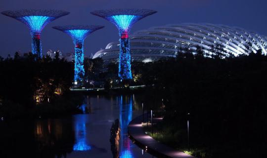 cover I've heard that ... this city is great for traveling...【Singapore】