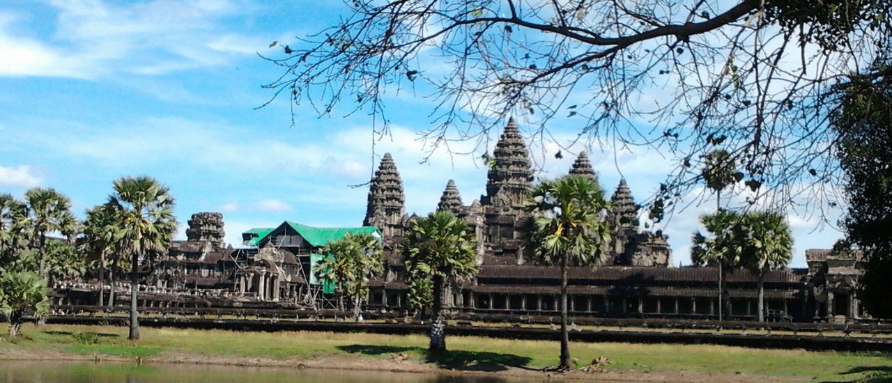 cover Journey through ASEAN: Crossing borders by car to visit the land of Angkor Wat and Angkor Thom.