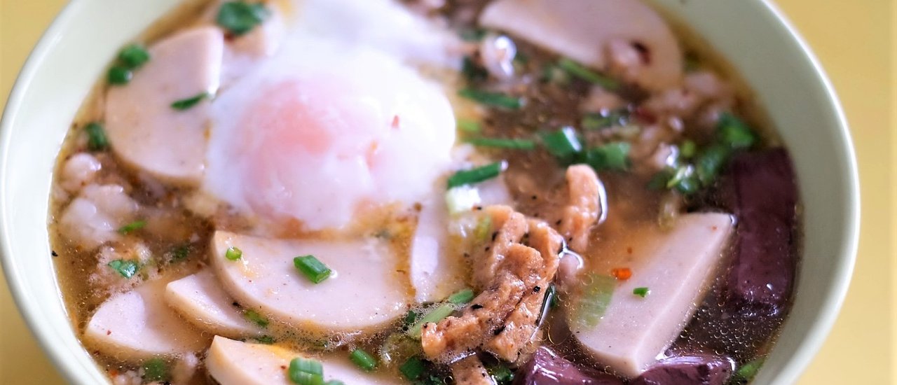 cover Ubon Ratchathani instant rice noodles, delicious.