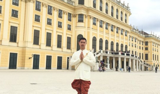 Cover When I wore a Thai dress to travel in Europe....