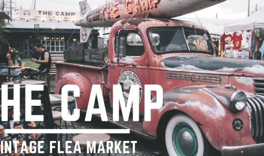 cover The Camp - Vintage Flea Market 
This phrase is already in English. Would you like me to translate it to another language?