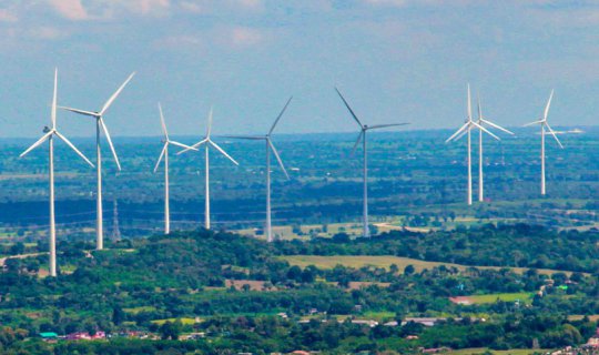 Cover Visiting the Largest Wind Turbine Field in ASEAN: Thep Sathit, Chaiy...