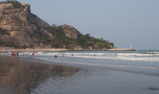 Cover A three-day trip to Phetchaburi is possible, with stays at Imperial ...