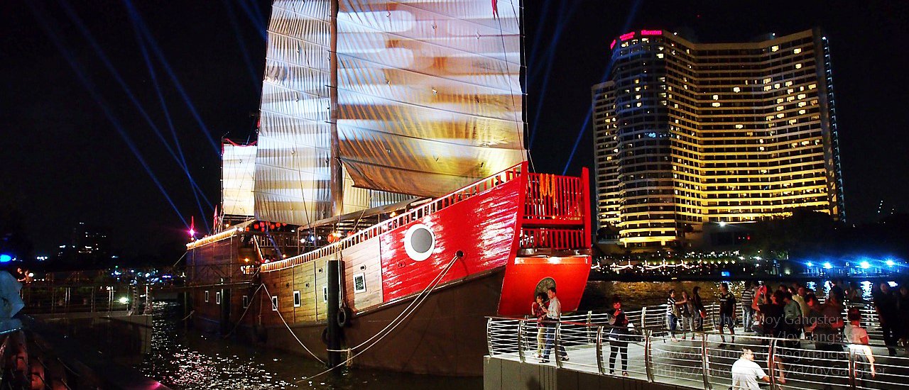 cover Embark on the 'Sri Mahasamut' junk, a floating museum at 'ICONSIAM' during the opening ceremony.